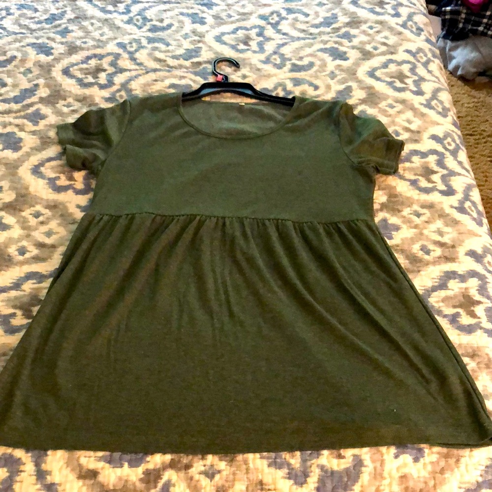 Maternity top short sleeve